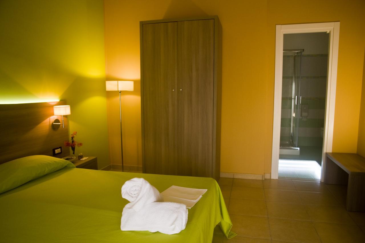 B&B Liberty Μεσίνα Εξωτερικό φωτογραφία